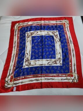 Oscar De La Renta 100% Silk Scarf
